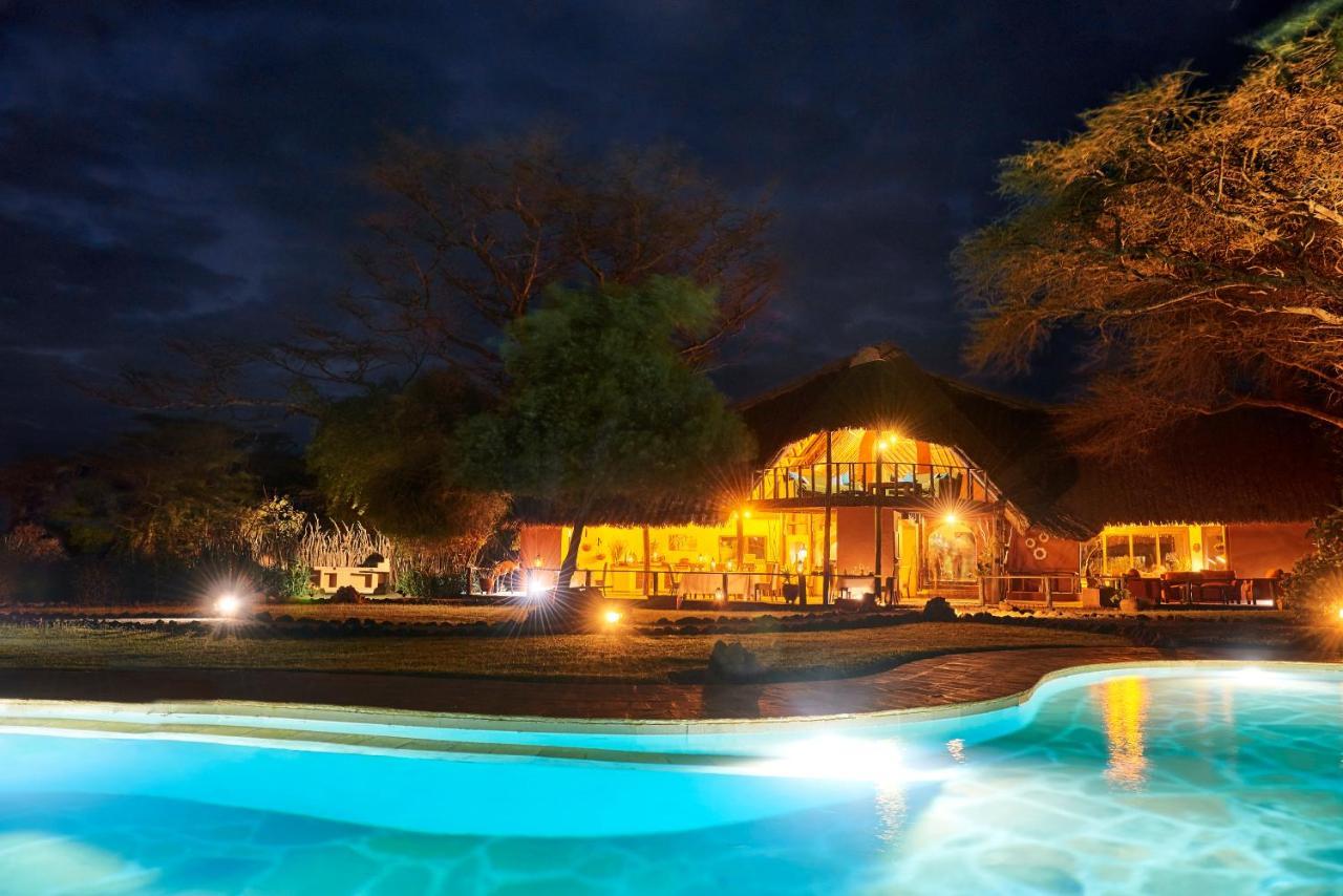Tawi Lodge Амбоселі Екстер'єр фото